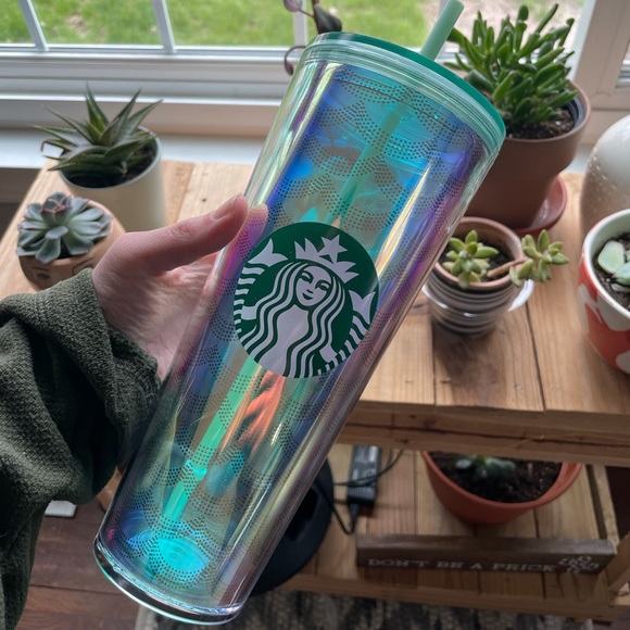 NWT Starbucks Mermaid Iridescent Rainbow Venti